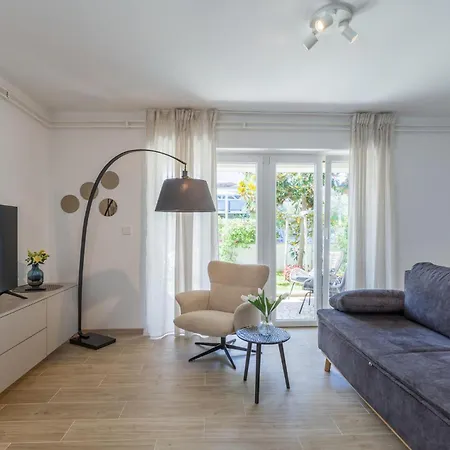 1 Bedroom Beautiful In Porec